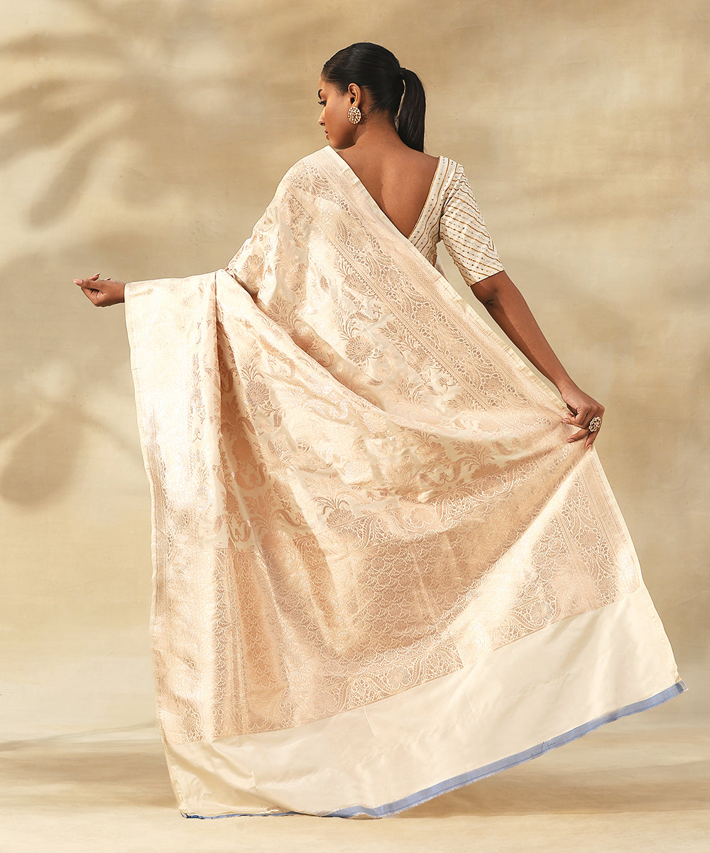 Offwhite_Handloom_Pure_Katan_Silk_Banarasi_Saree_With_Zari_Jaal_And_Flowers_WeaverStory_03