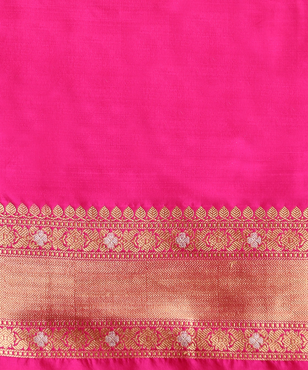 Orange_And_Pink_Handloom_Pure_Katan_Silk_Rangkaat_Banarasi_Saree_WeaverStory_05