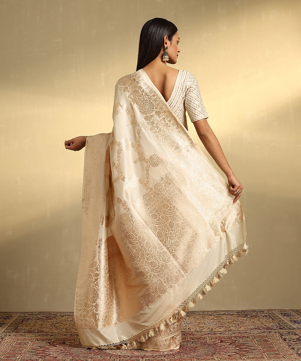 Offwhite_Handloom_Pure_Katan_Silk_Jangla_Banarasi_Saree_With_Cutwork_Weave_WeaverStory_03