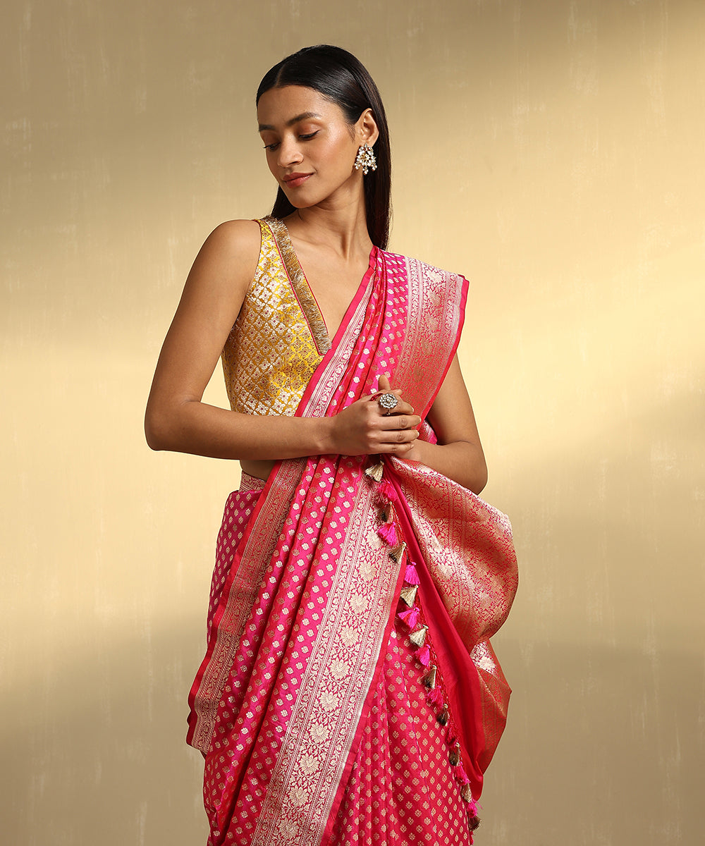 Handloom_Pink_Pure_Katan_Silk_Jangla_Banarasi_Saree_With_Cutwork_Booti_WeaverStory_02