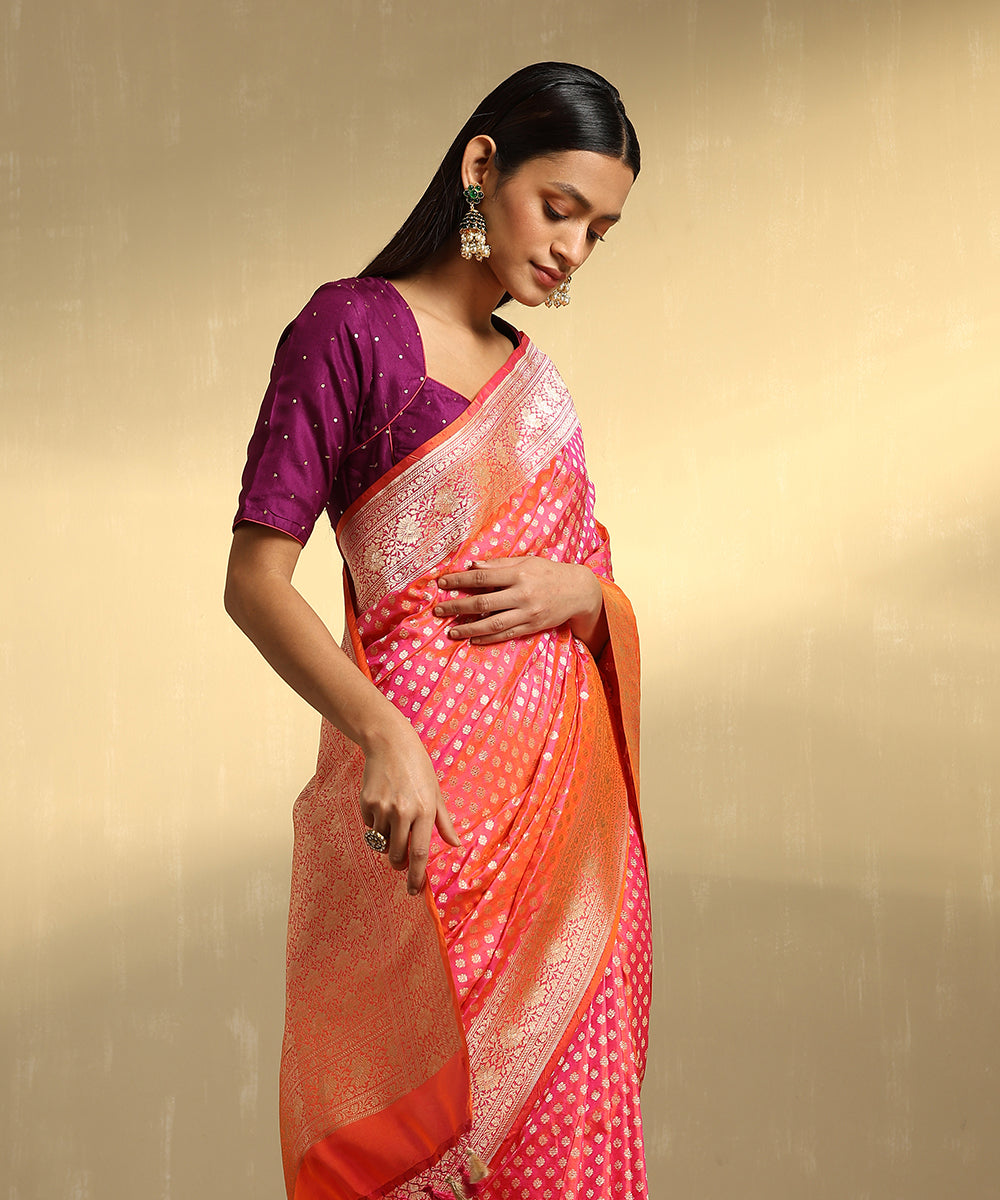 Pink_And_Orange_Dual_Tone_Handloom_Pure_Katan_Silk_Jangla_Banarasi_Saree_With_Cutwork_Booti_WeaverStory_02