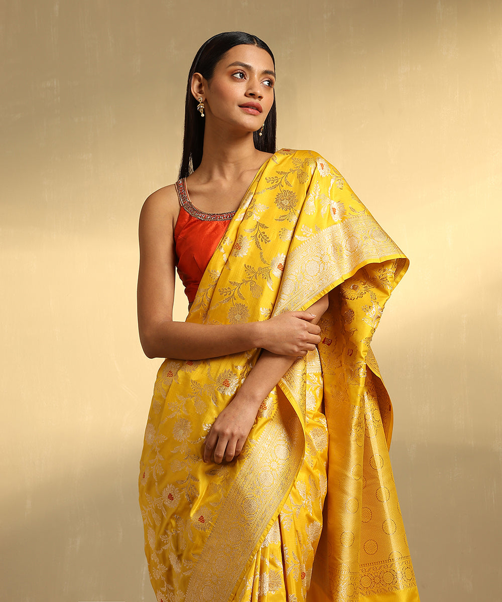 Handloom_Mustard_Pure_Katan_Silk_Jangla_Banarasi_Saree_With_Meenakari_WeaverStory_02