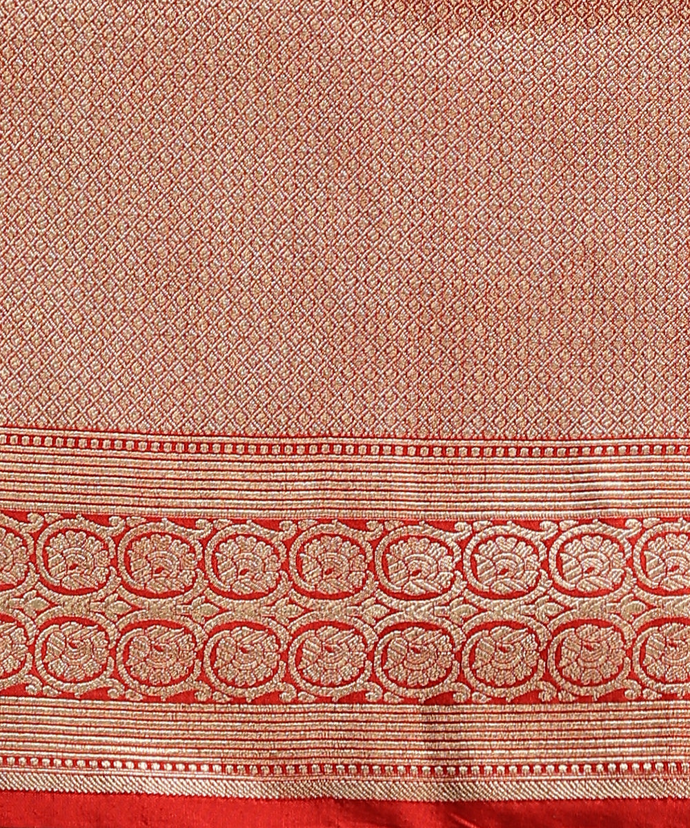 Red_Handloom_Pure_Katan_Silk_Banarasi_Saree_With_Floral_Jaal_In_Gold_And_Silver_Zari_WeaverStory_05