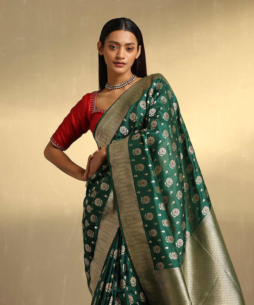 Handloom_Green_Pure_Katan_Silk_Banarasi_Saree_With_Floral_Meenakari_Booti_WeaverStory_02