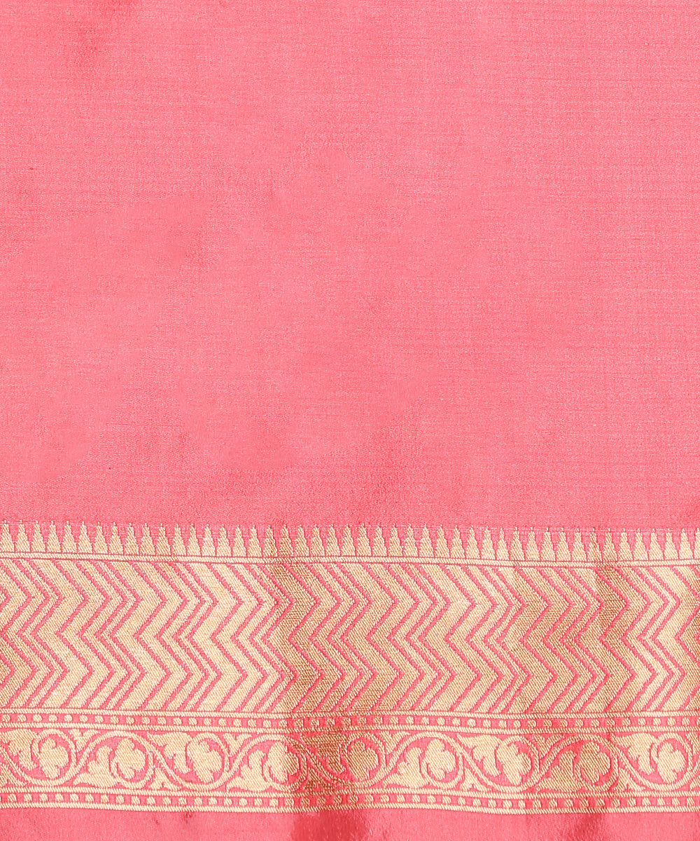Rose_Pink_Handloom_Pure_Katan_Silk_Banarasi_Saree_With_Floral_Jaal_In_Gold_And_Silver_Zari_WeaverStory_05