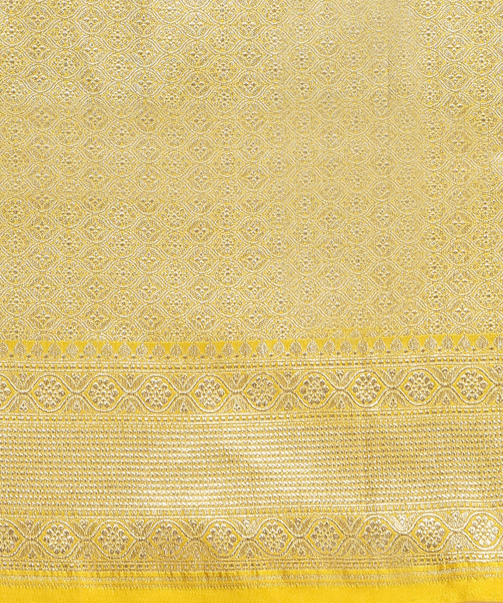Handloom_Yellow_Pure_Katan_Silk_Banarasi_Saree_With_Floral_Jaal_And_Meenakari_WeaverStory_05