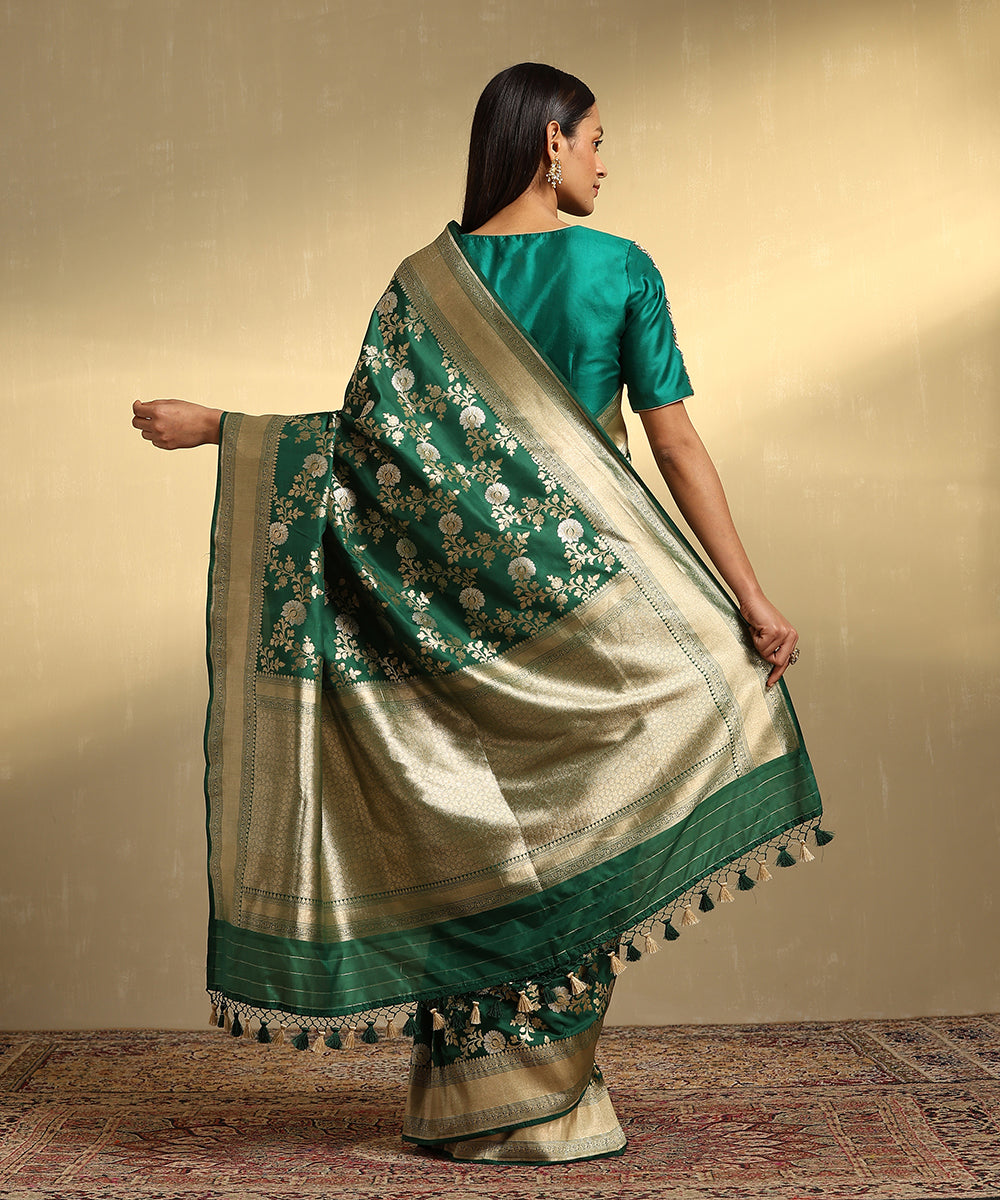 Bottle_Green_Handloom_Pure_Katan_Silk_Banarasi_Saree_With_Floral_Jaal_In_Gold_And_Silver_Zari_WeaverStory_03