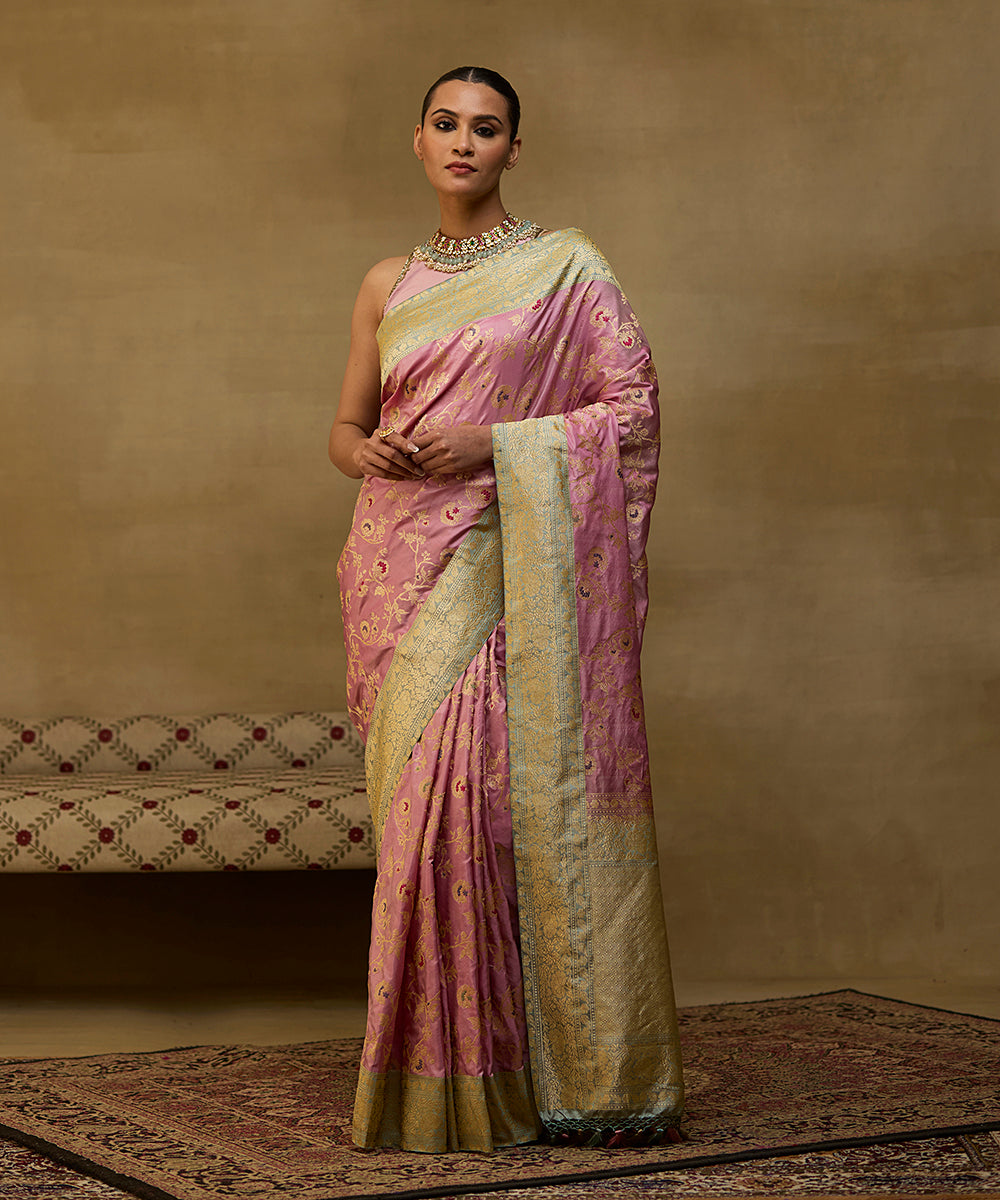 Handloom_Pink_Pure_Katan_Silk_Kadhwa_Banarasi_Saree_With_Green_Border_WeaverStory_02