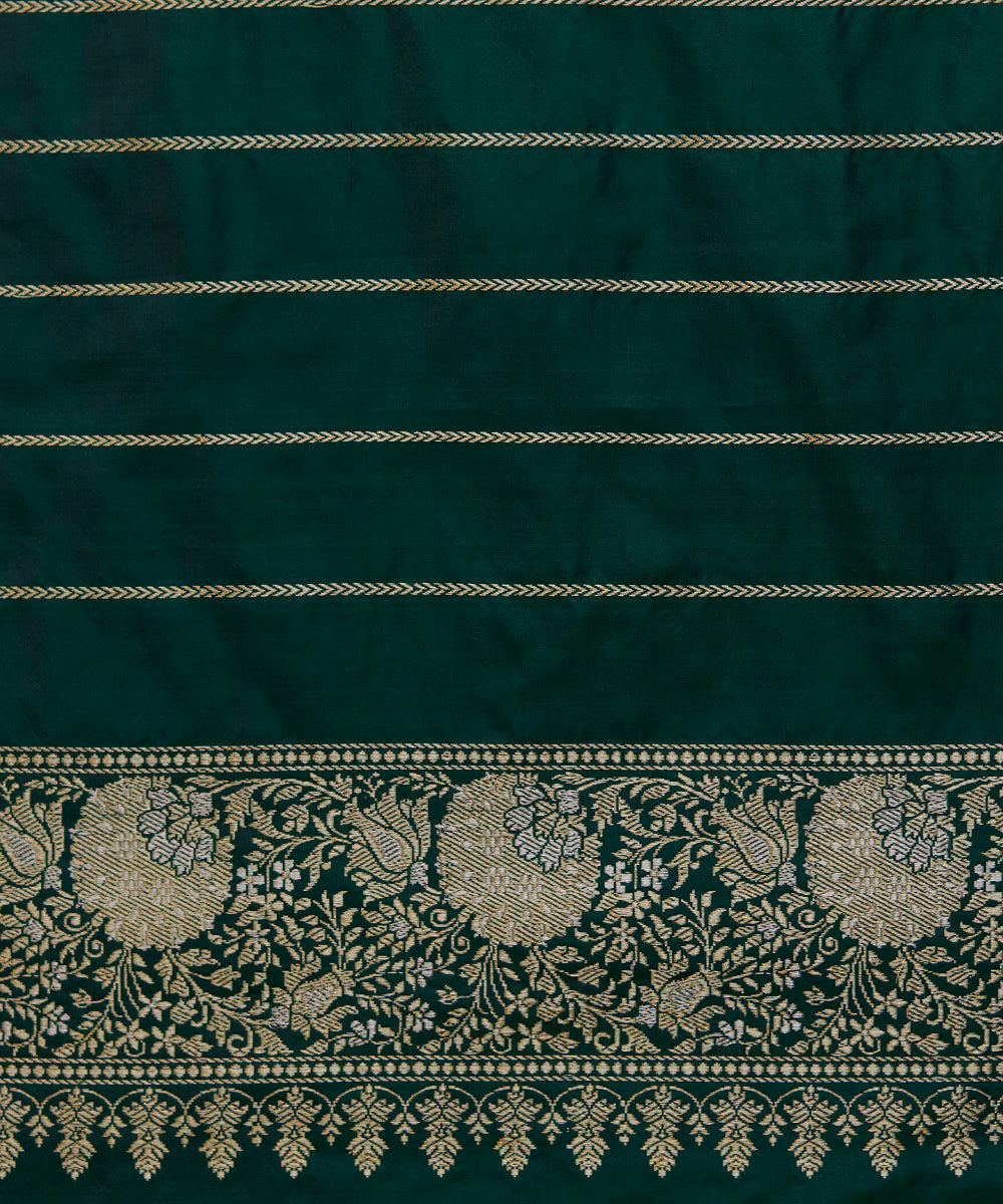 Dark_Green_Handloom_Pure_Katan_Silk_Kadhwa_Banarasi_Saree_With_Gold_And_Silver_Zari_WeaverStory_05