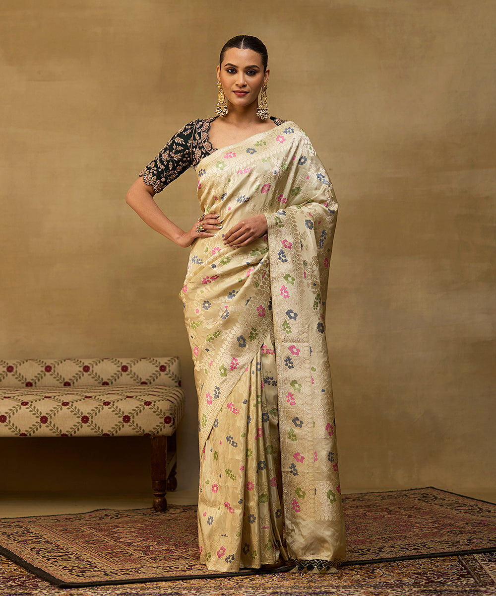 Biege_And_Silver_Handloom_Tissue_Katan_Kadhwa_Banarasi_Saree_With_Meenakari_Jaal_WeaverStory_02