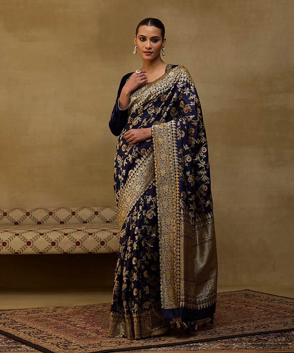 Dark_Blue_Handloom_Pure_Katan_Silk_Kadhwa_Banarasi_Saree_With_Red_Meenakari_WeaverStory_02