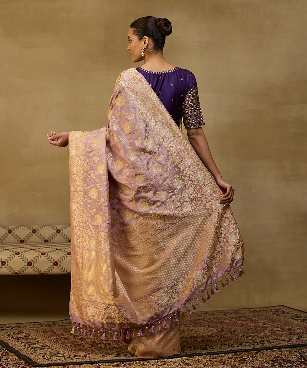 Handloom_Onion_Pink_And_Gold_Katan_Tissue_Kadhwa_Banarasi_Saree_With_Jaal_WeaverStory_03