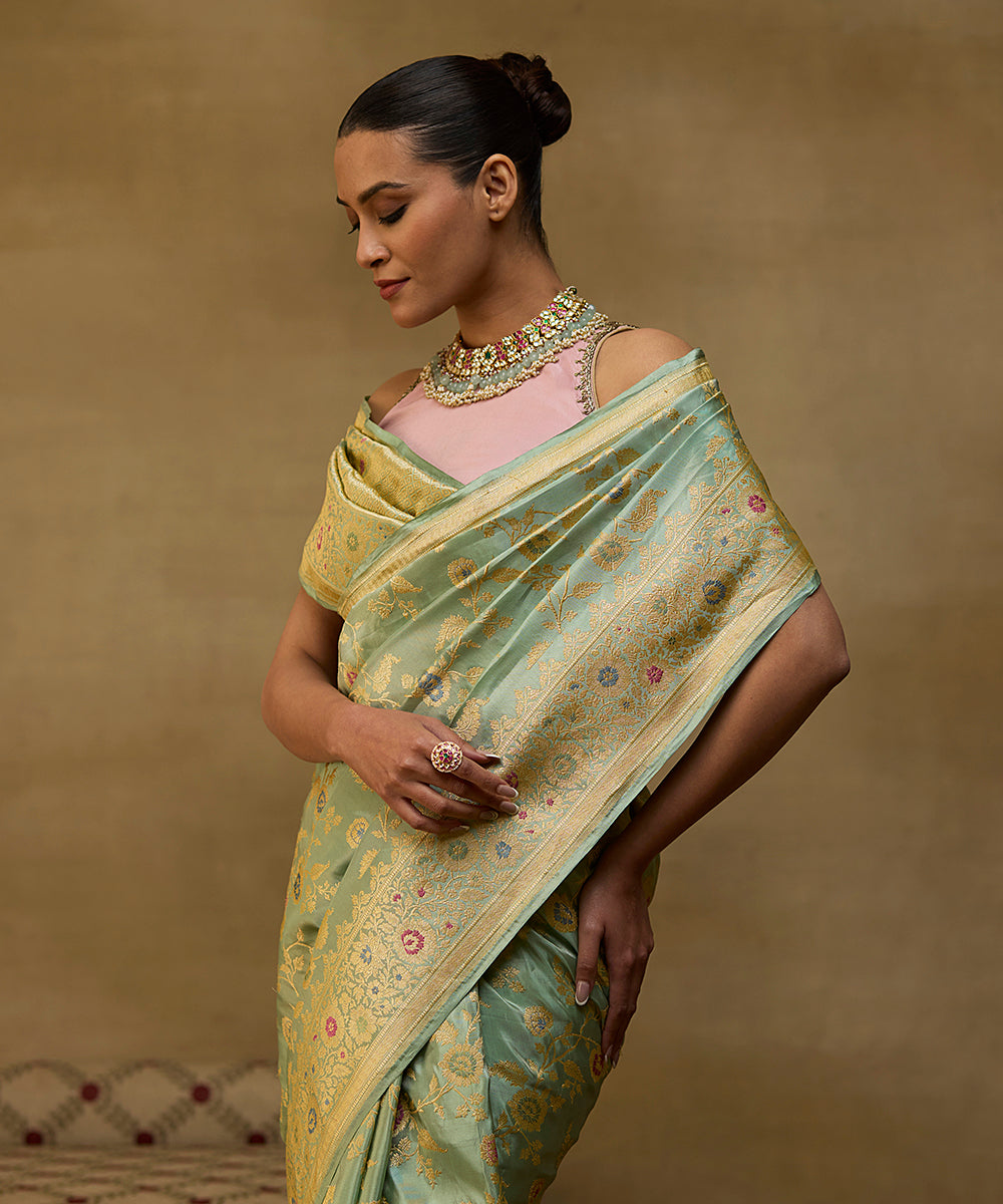 Powder_Blue_And_Gold_Handloom_Tissue_Silk_Banarasi_Saree_With_Kadhwa_Meenakari_Jaal_WeaverStory_01
