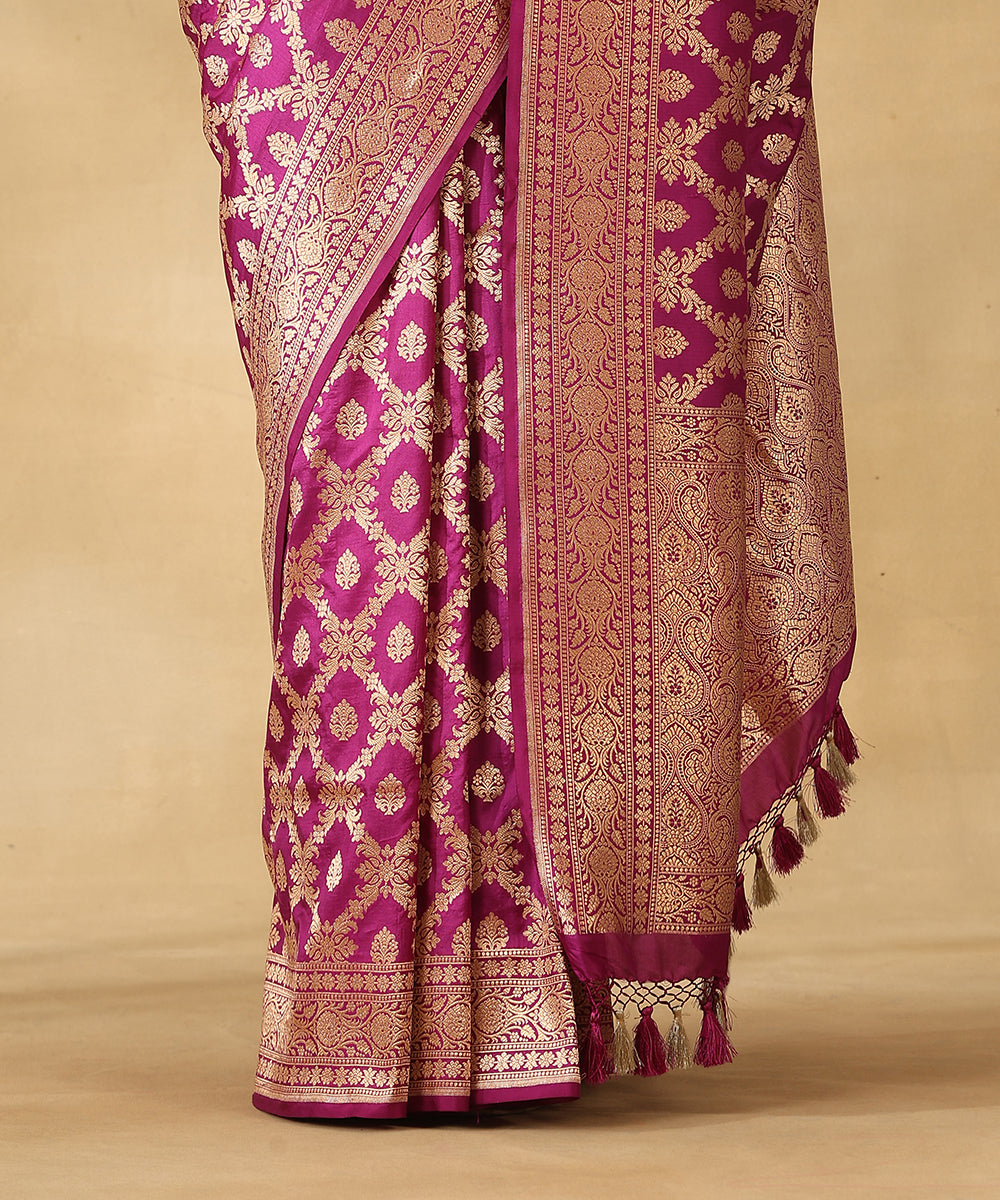 Handloom_Purple_Pure_Katan_Silk_Banarasi_Saree_With_Champagne_Gold_Zari_Cutwork_Floral_Jaal_WeaverStory_04