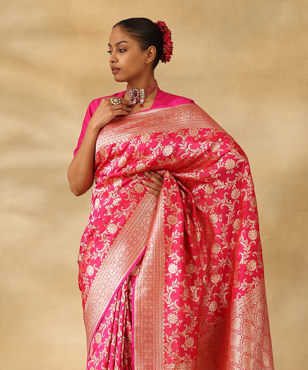 Handloom_Fuchsia_Pink_Pure_Katan_Silk_Banarasi_Saree_With_Champagne_Gold_Zari_Cutwork_Floral_Jaal_WeaverStory_01