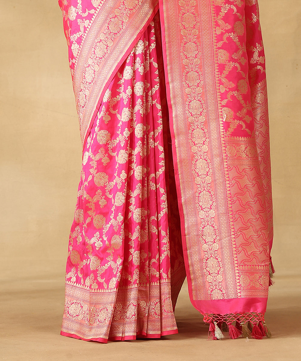 Candy_Pink_Handloom_Pure_Katan_Silk_Banarasi_Saree_With_Champagne_Gold_Zari_Cutwork_Floral_Jaal_WeaverStory_04