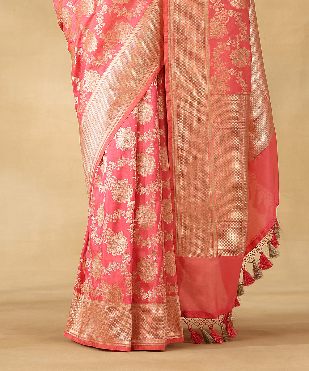 Handloom_Dusty_Pink_Pure_Katan_Silk_Banarasi_Saree_With_Champagne_Gold_Zari_Cutwork_Floral_Jaal_WeaverStory_04