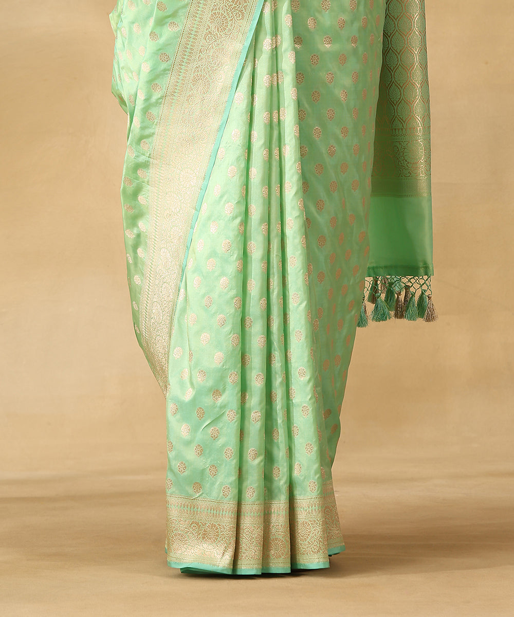Sea_Green_Handloom_Pure_Katan_Silk_Banarasi_Saree_With_Champagne_Gold_Zari_Cutwork_Booti_WeaverStory_04