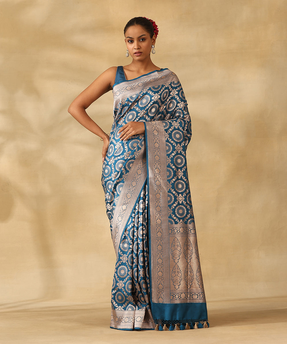 Cobalt_Blue_Handloom_Pure_Katan_Silk_Banarasi_Saree_With_Champagne_Gold_Zari_Cutwork_Jaal_With_Circular_Motifs_WeaverStory_02