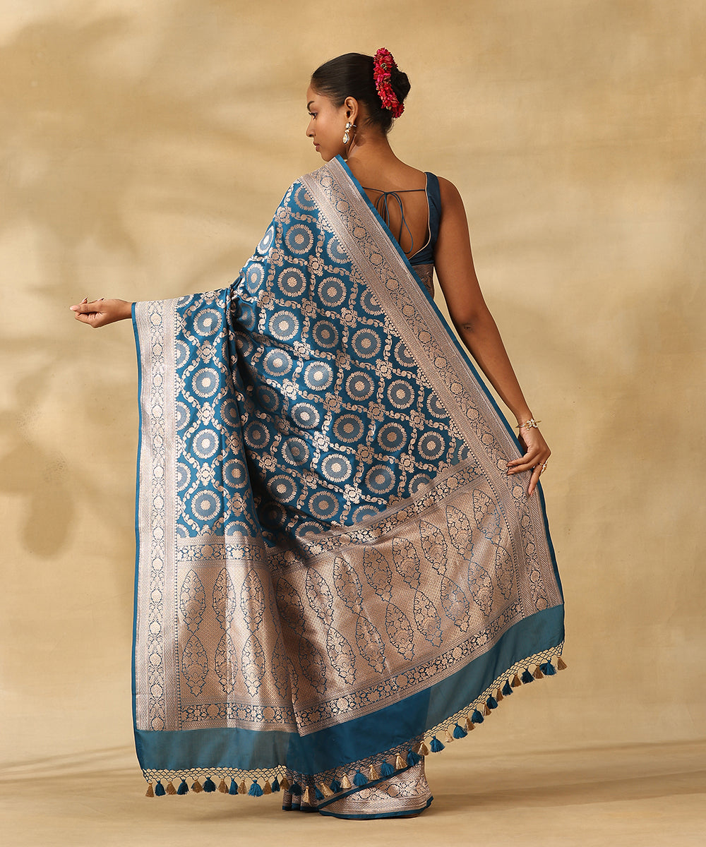 Cobalt_Blue_Handloom_Pure_Katan_Silk_Banarasi_Saree_With_Champagne_Gold_Zari_Cutwork_Jaal_With_Circular_Motifs_WeaverStory_03