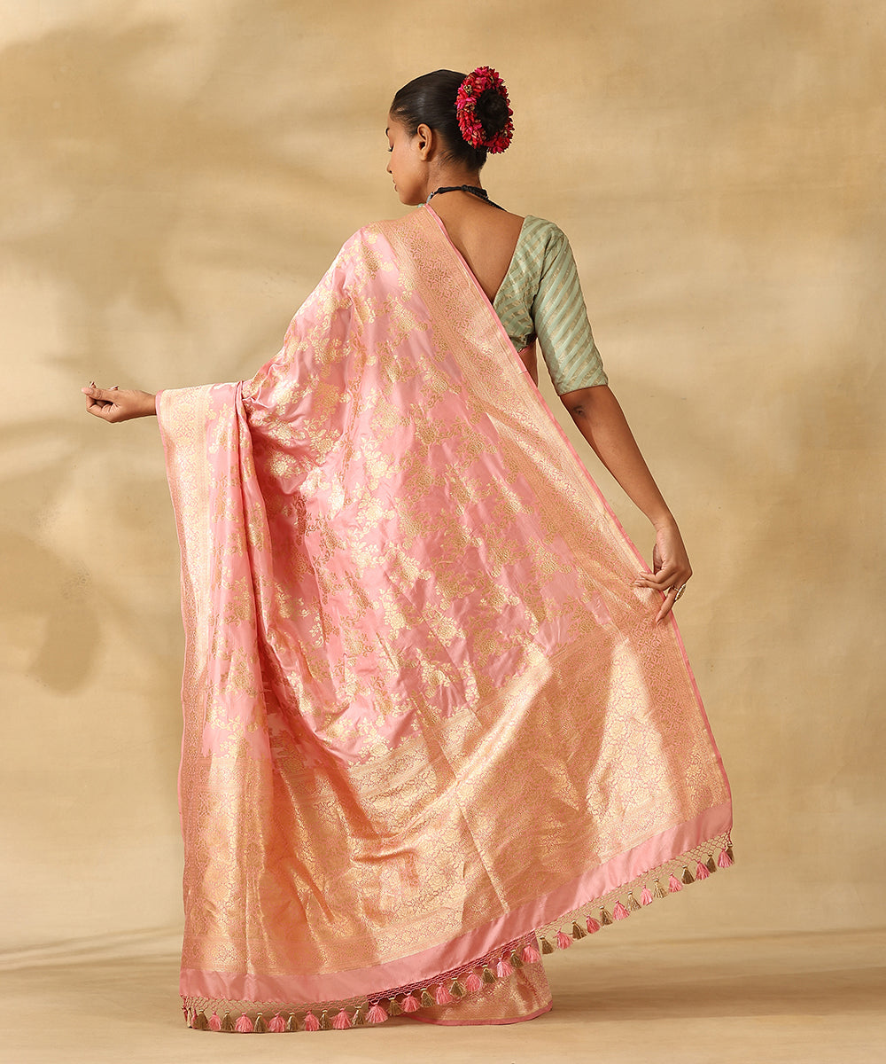 Handloom_Baby_Pink_Pure_Katan_Silk_Banarasi_Saree_With_Champagne_Gold_Zari_Cutwork_Floral_Jaal_WeaverStory_03