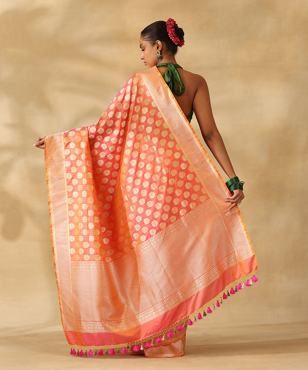 Peach_And_Pink_Handloom_Pure_Katan_Silk_Banarasi_Saree_With_Gold_Zari_Floral_Booti_WeaverStory_03