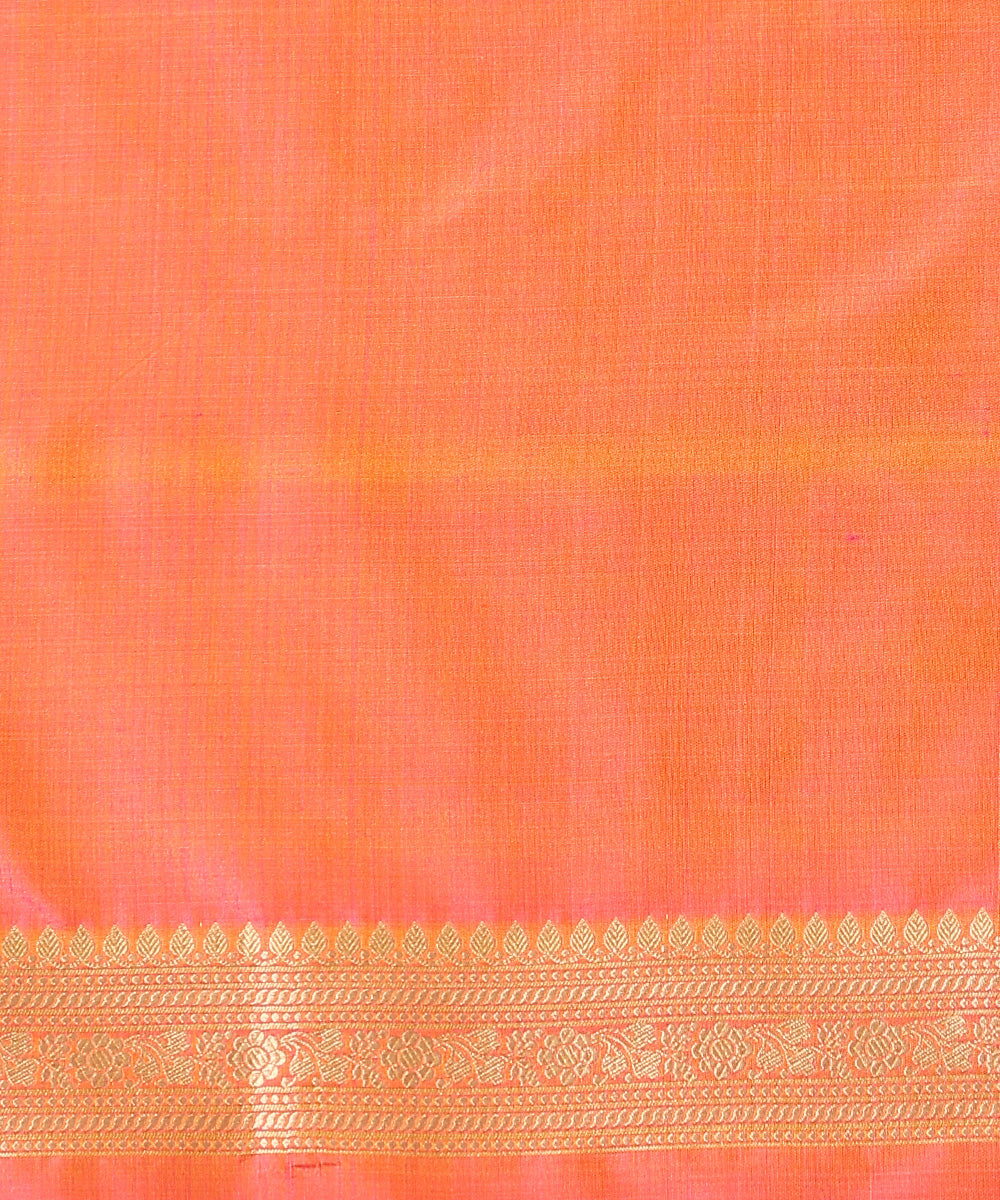 Peach_And_Pink_Handloom_Pure_Katan_Silk_Banarasi_Saree_With_Gold_Zari_Floral_Booti_WeaverStory_05