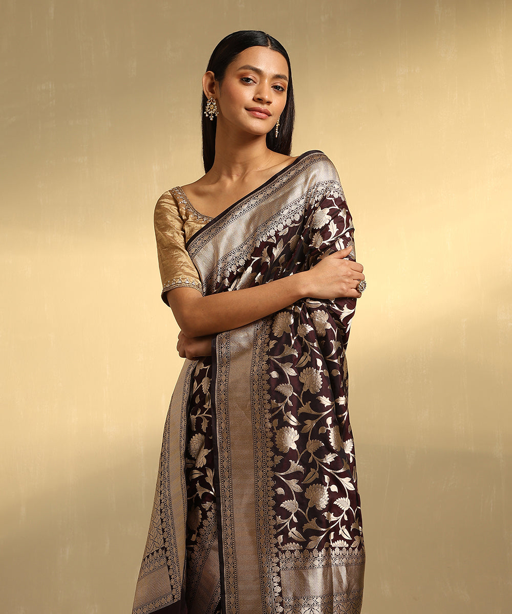 Wine_Handloom_Pure_Katan_Silk_Banarasi_Saree_With_Champagne_Gold_Zari_Cutwork_Jaal_WeaverStory_02