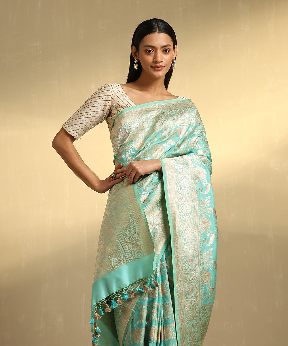 Handloom_Aqua_Blue_Pure_Katan_Silk_Banarasi_Saree_With_Cutwork_Jaal_WeaverStory_02