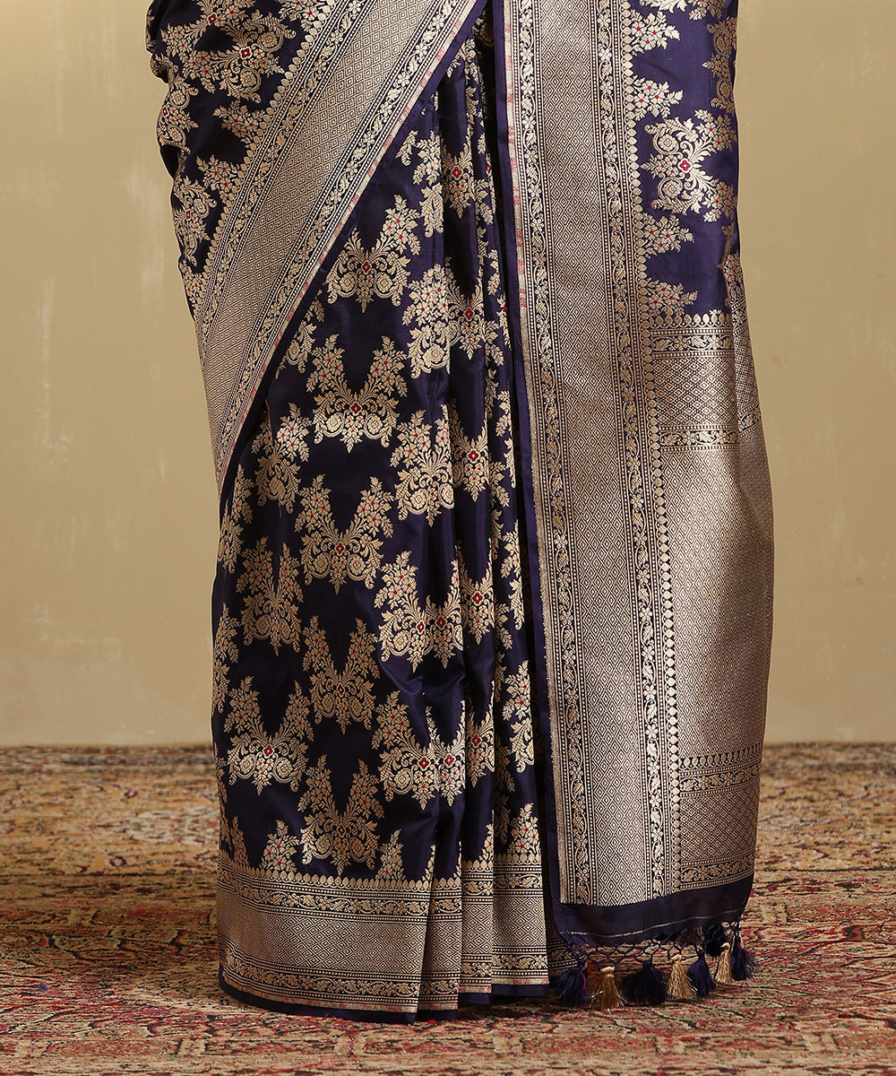 Handloom_Ink_Blue_Pure_Katan_Silk_Jangla_Banarasi_Saree_With_Gold_And_Silver_Zari_And_Red_Meenakari_WeaverStory_04