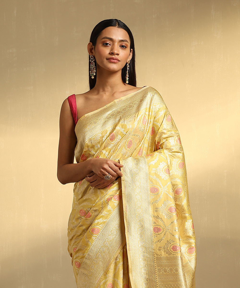 Handloom_Pale_Yellow_Pure_Katan_Silk_Jangla_Banarasi_Saree_With_Pink_Meenakari_WeaverStory_02