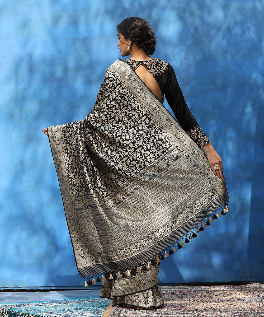Handloom_Black_Pure_Katan_Silk_Shikargah_Banarasi_Saree_With_Elephants_And_Peacocks_On_Border_WeaverStory_03