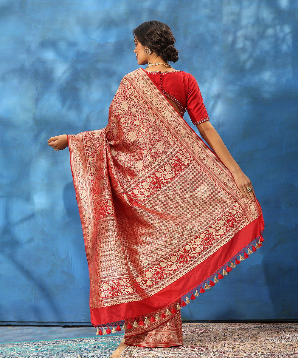 Maroon_Handloom_Pure_Katan_Silk_Handloom_Shikargah_Banarasi_Saree_In_Kimkhab_Weave_WeaverStory_03