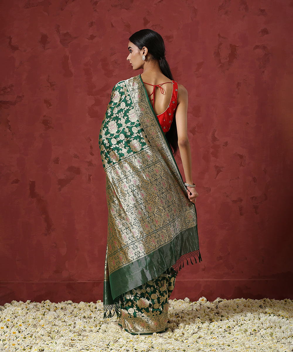 Green_Handloom_Pure_Katan_Silk_Banarasi_Saree_with_Odhna_Jangla_WeaverStory_03