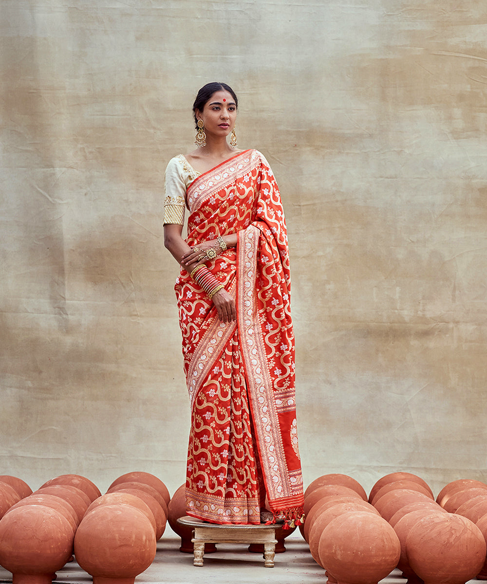 Handloom_Red_Pure_Katan_Silk_Banarasi_Saree_with_Real_Zari_Jaal_WeaverStory_03