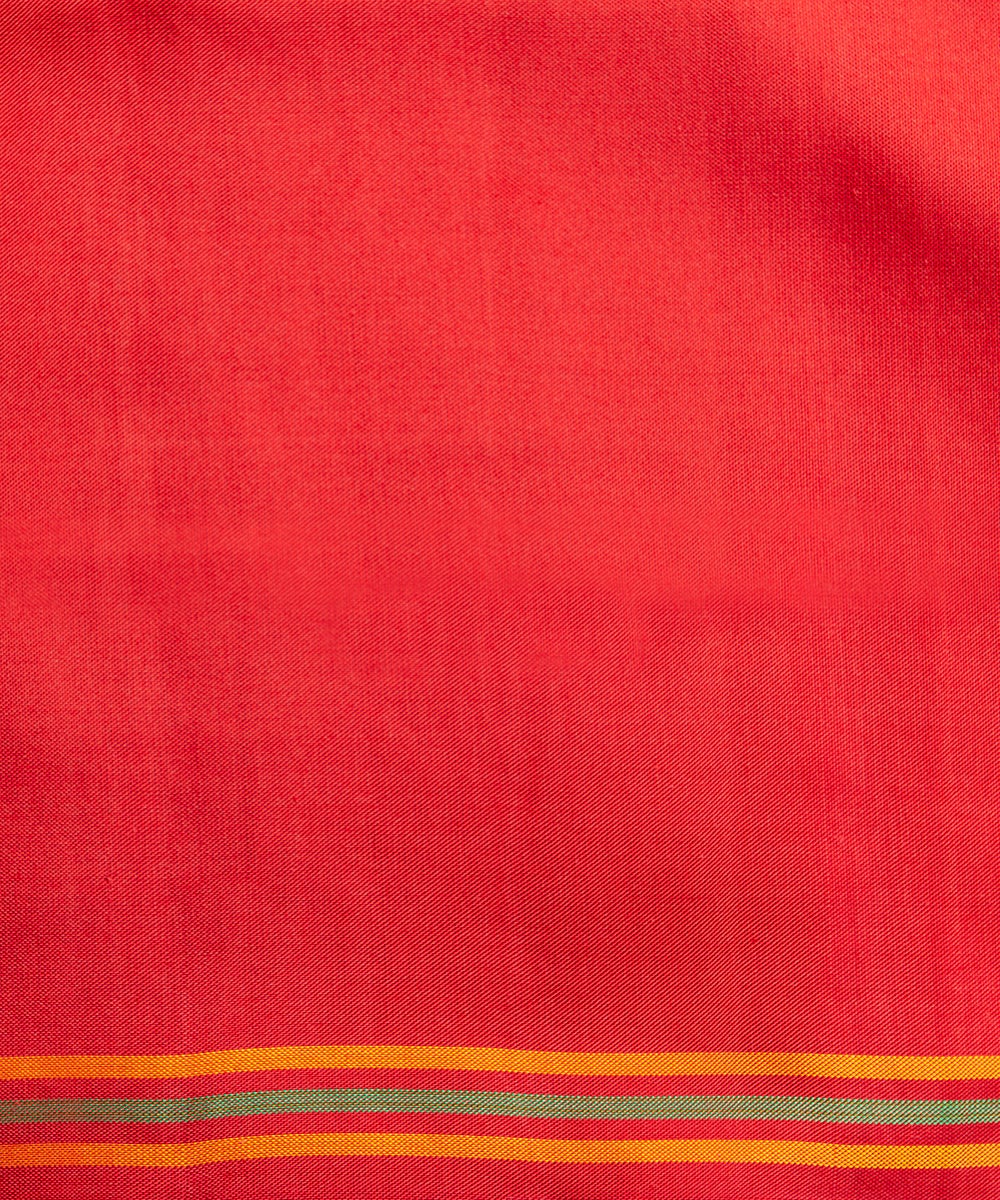 Handloom_Maroon_Single_Ikat_Mulberry_Silk_Patola_Saree_with_Red_Border_WeaverStory_05