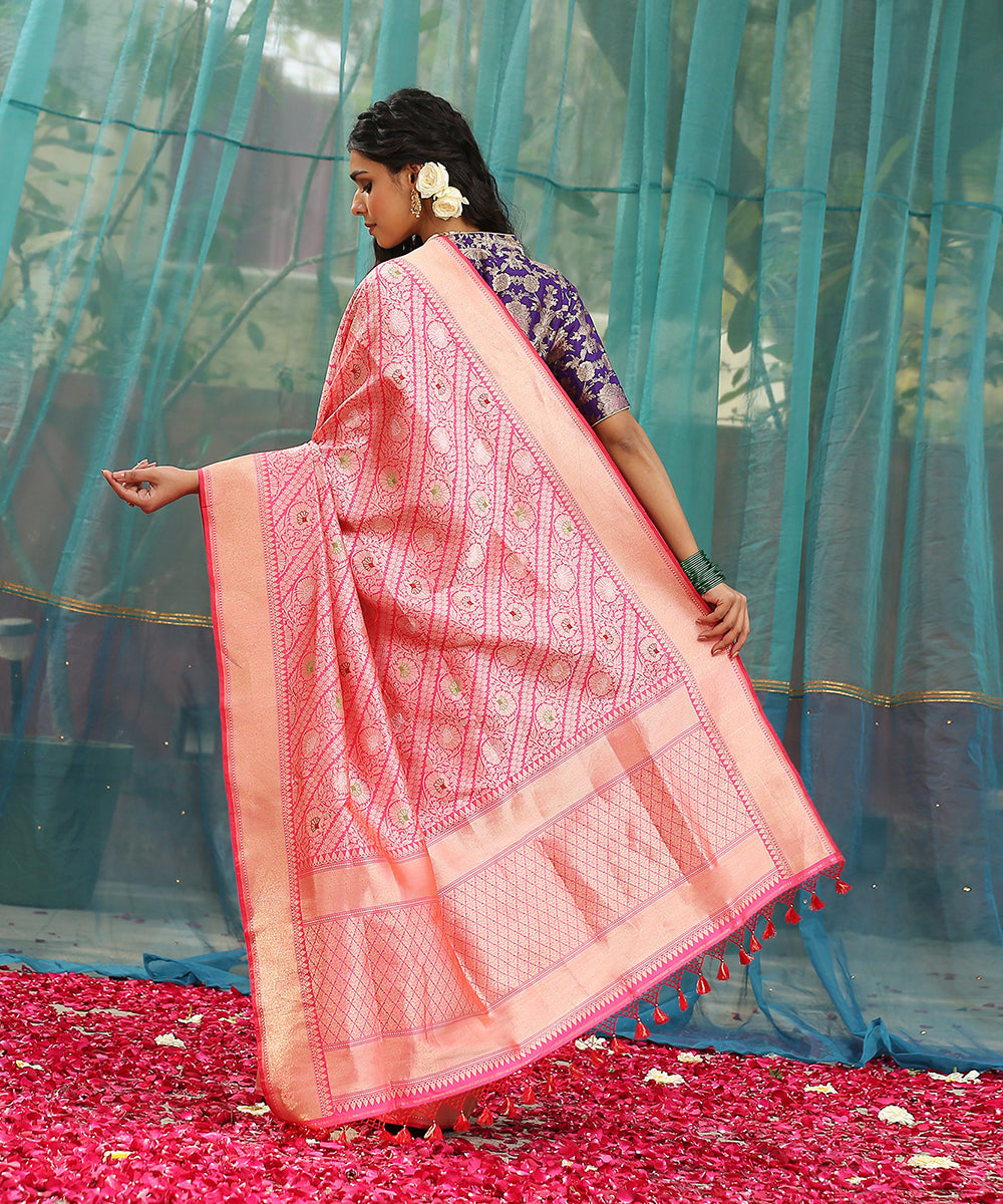 Handloom_Pink_and_Orange_Pure_Katan_Silk_Kimkhab_Banarasi_Saree_with_Aada_Jaal_WeaverStory_03