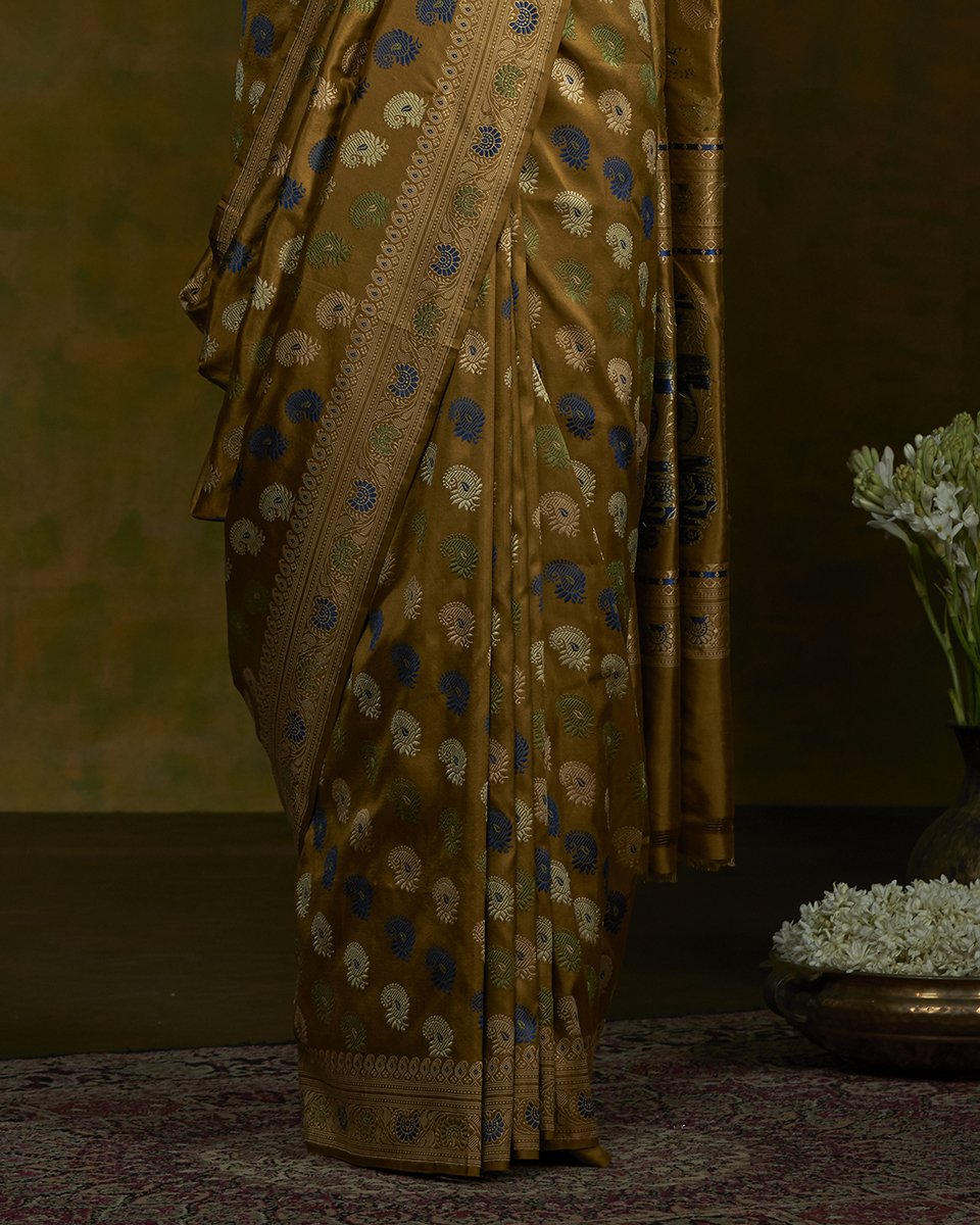 Handloom_Mustard_Baluchari_Saree_with_Multicolor_Small_Paisley_Motifs_WeaverStory_04