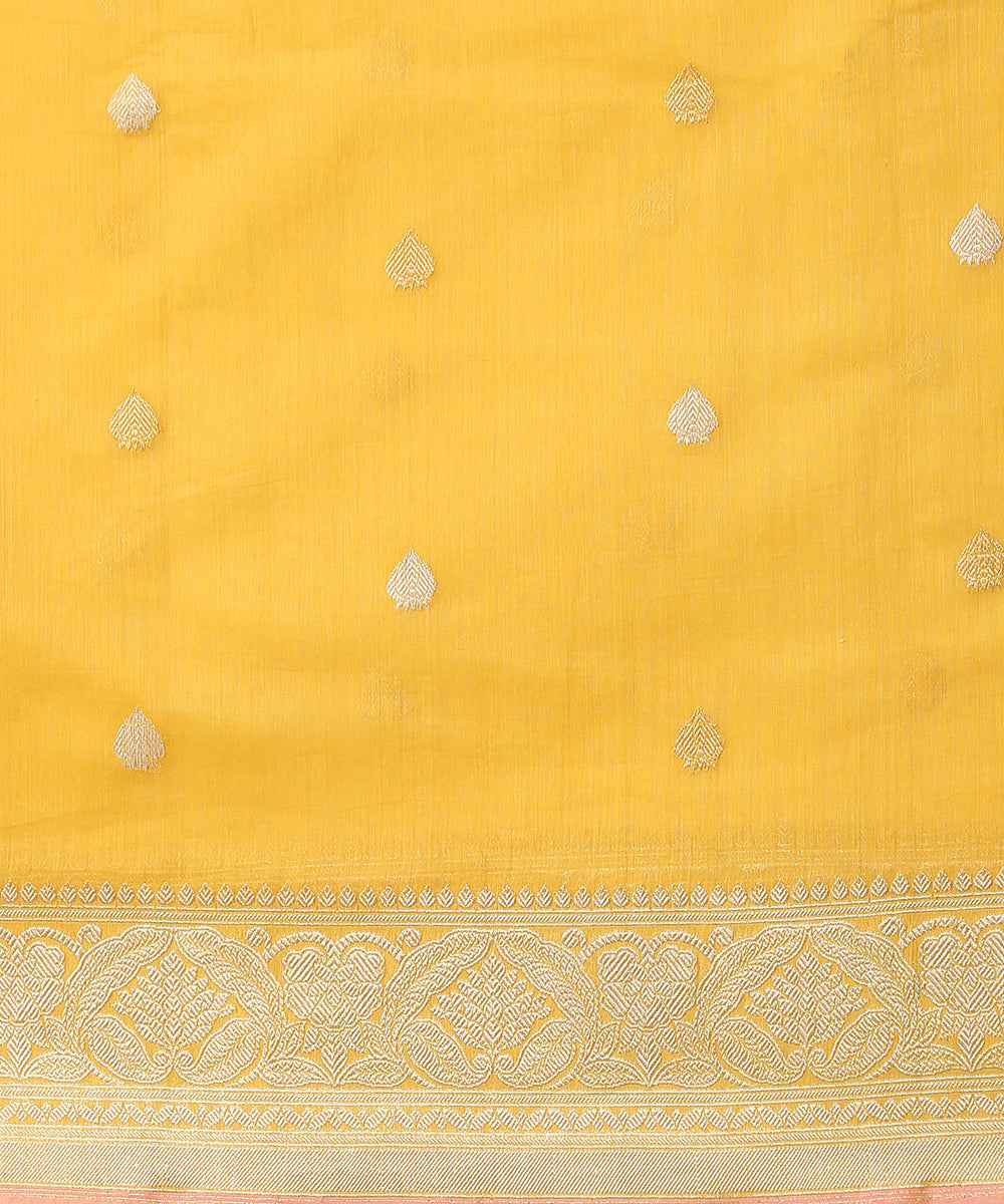 Mustard_Yellow_Handloom_Pure_Cotton_Banarasi_Saree_with_Sona_Rupa_Kadhwa_Booti_WeaverStory_05