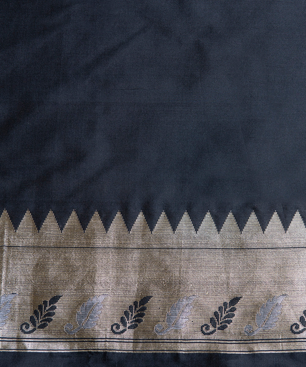 Handloom_Black_Pure_Katan_Silk_Banarasi_Saree_with_Cutwork_Sona_Rupa_Lotus_Jaal_WeaverStory_05