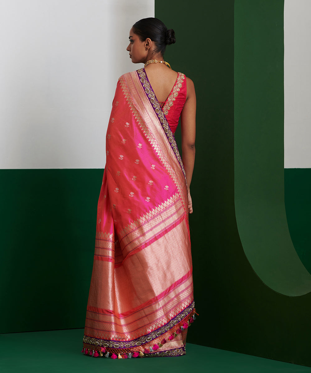 Hot_Pink_Handloom_Pure_Katan_Silk_Banarasi_Saree_With_Small_Flower_Motifs_WeaverStory_03