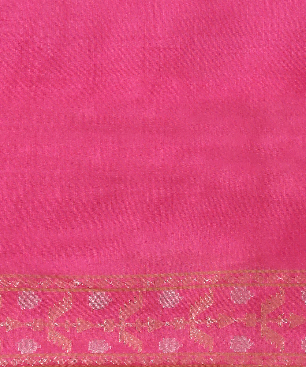 Handloom_Pink_Nilamabrai_Pure_Cotton_Banarasi_Jamdani_Saree_with_Aada_Jaal_WeaverStory_05