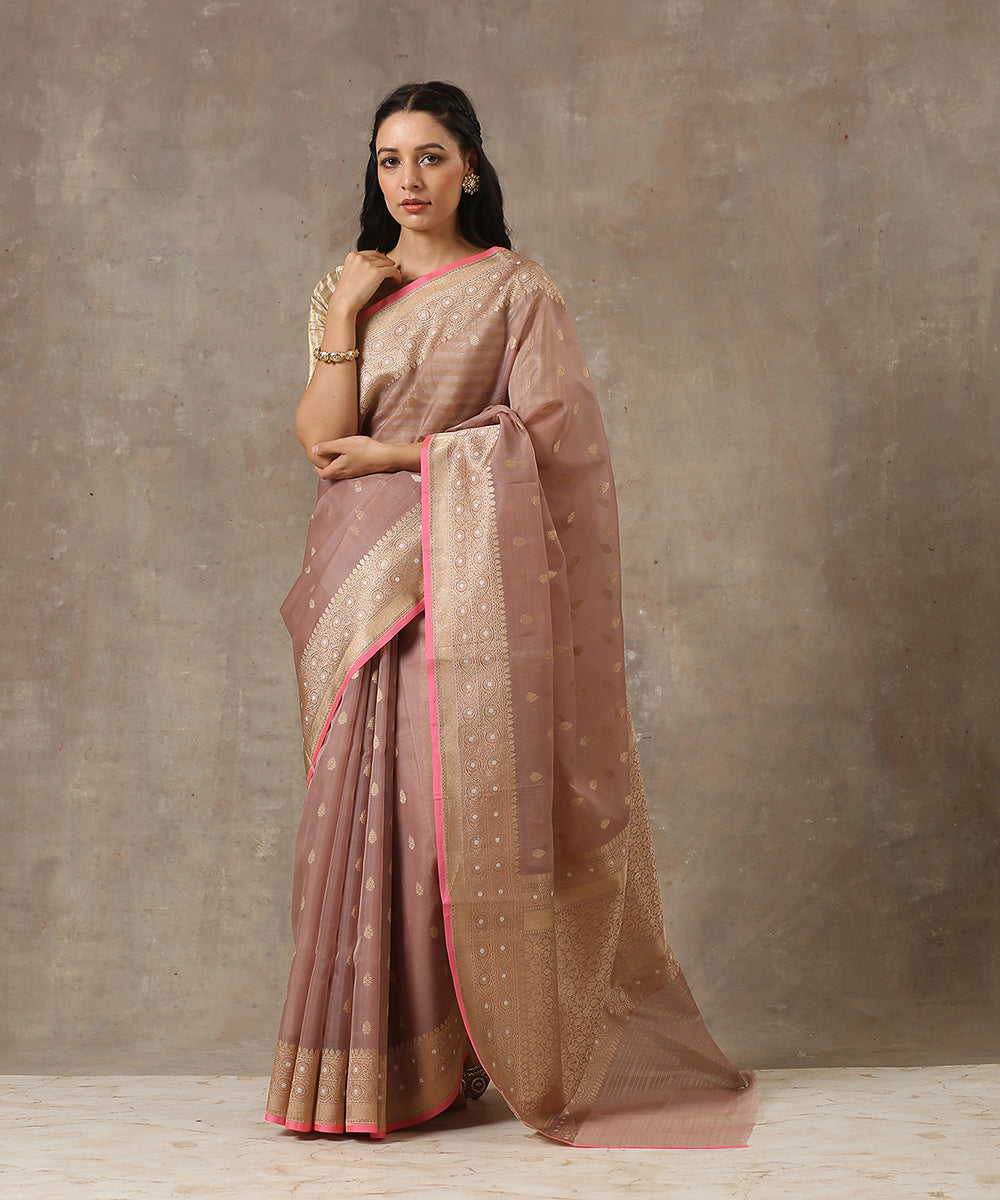Onion_Pink_Handloom_Kora_Silk_Banarasi_Saree_with_Kadhwa_Booti_WeaverStory_02