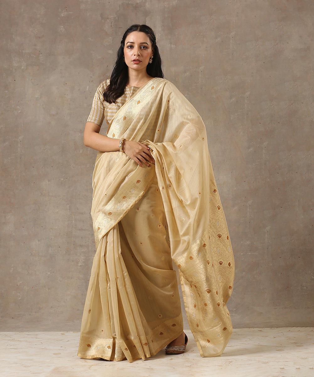 Beige_Handloom_Kora_Cotton_Banarasi_Saree_With_Brown_Meenakari_WeaverStory_02