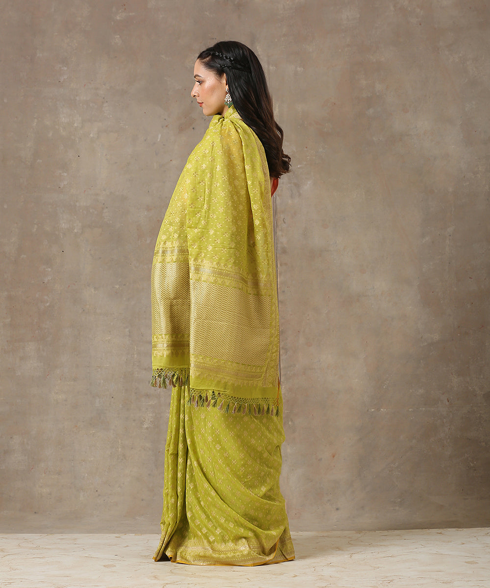 Lime_Green_Handloom_Cotton_Ektara_Banarasi_Saree_with_Kadhwa_Weave_WeaverStory_03
