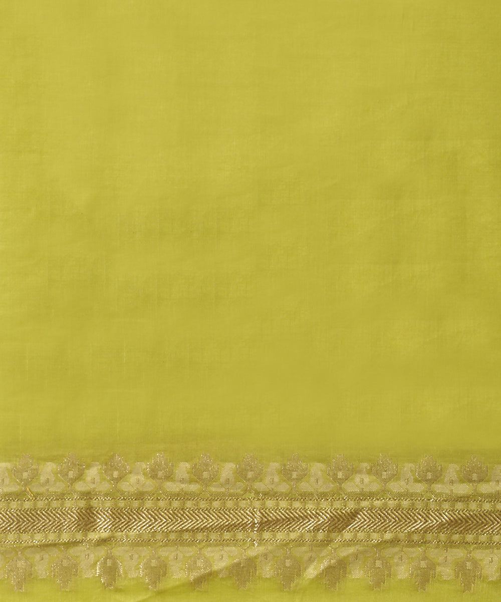 Lime_Green_Handloom_Cotton_Ektara_Banarasi_Saree_with_Kadhwa_Weave_WeaverStory_05