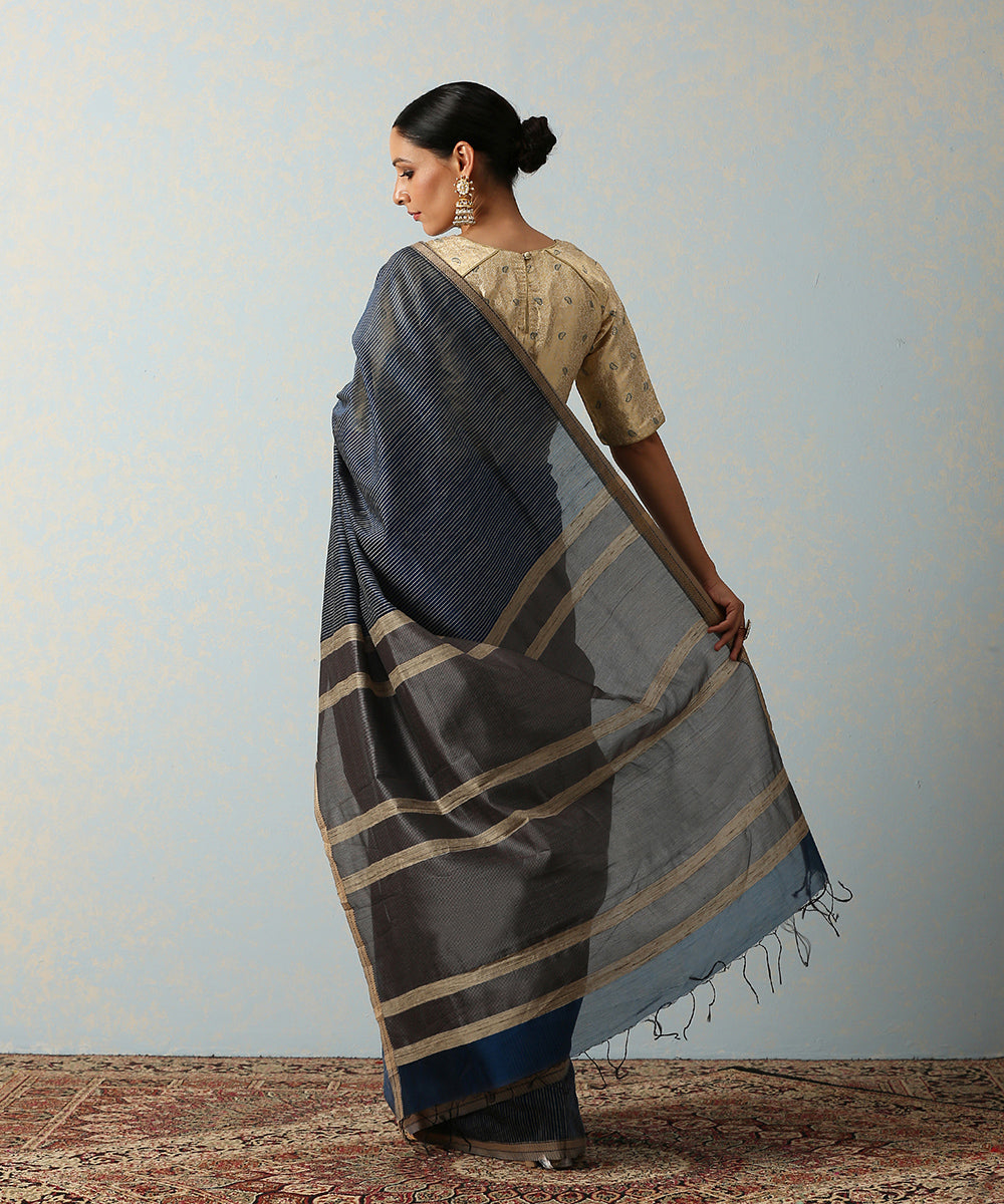 Blue_Handloom_Stripes_Maheshwari_Saree_WeaverStory_03