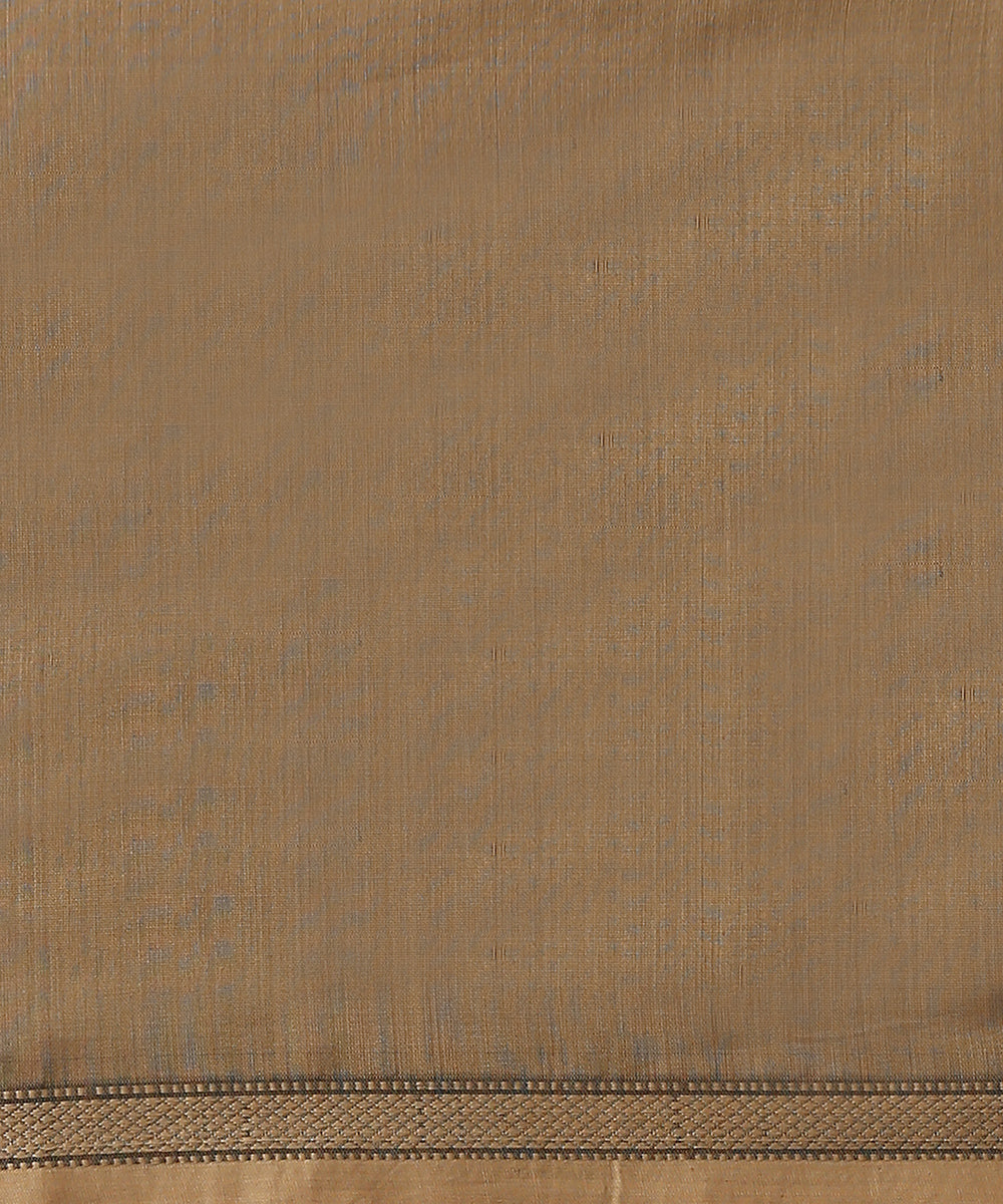 Handloom_Grey_Stripes_Maheshwari_Saree_WeaverStory_05