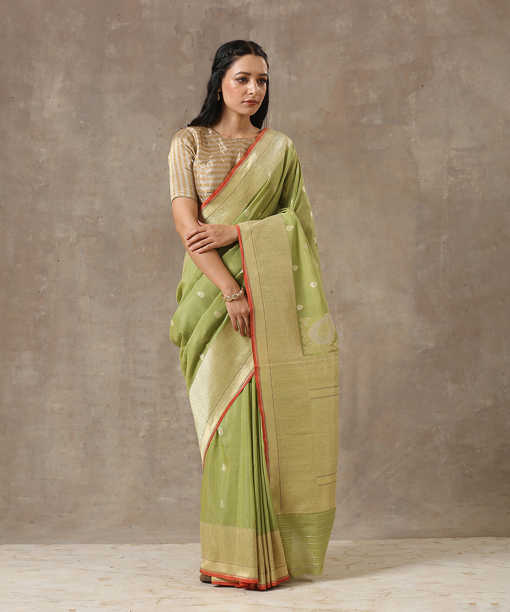 Pista_Green_Handloom_Pure_Cotton_Banarasi_Saree_with_Kadhwa_Booti_and_Konia_Pallu_WeaverStory_02