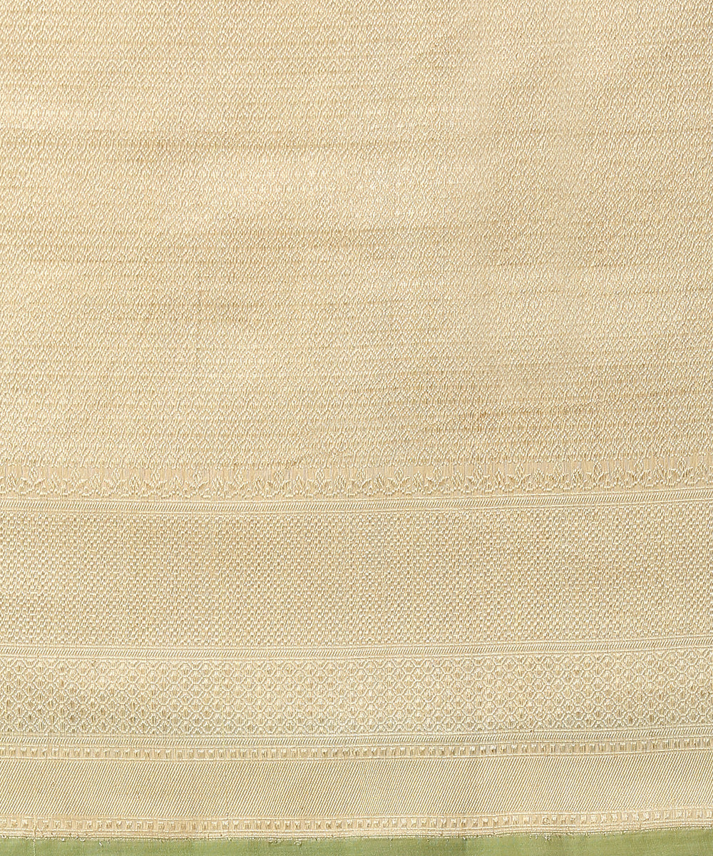 Handloom_Beige_Pure_Cotton_Plain_Banarasi_Sarees_With_Konia_Pallu_And_Heavy_Blouse_WeaverStory_05